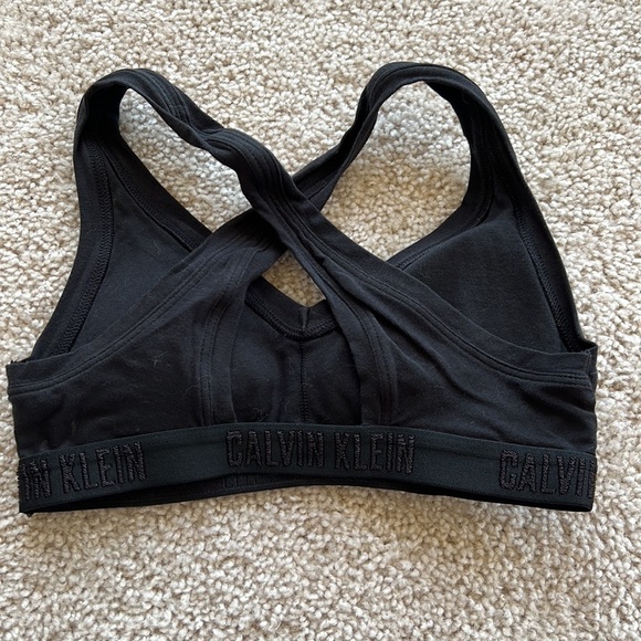 Calvin Klein RazorBack Padded Bra - Picture 2 of 2